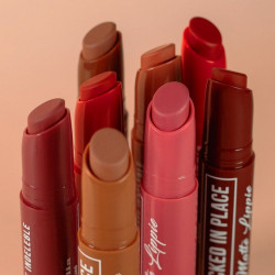 Display 48 Locked in Place Matte Lippies Italia Deluxe