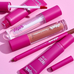 Dúo De Labios Bad B*tch Labial Y Delineador Beauty Creations X Yerimua